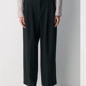 Aritzia Black Wide-Leg Trousers